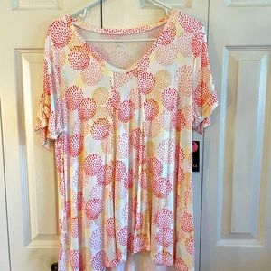 Ladies short sleeved top